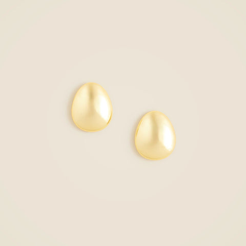 Round stud earrings