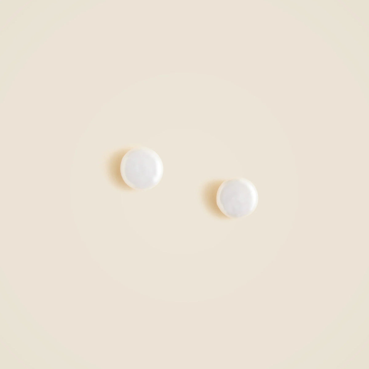 Freshwater pearl stud earrings