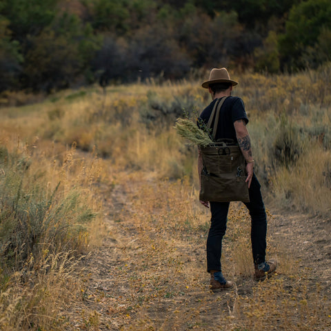 Barebones gathering bag