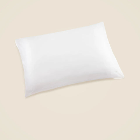 Petite Plume™ silk pillowcase