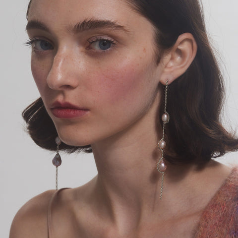 Lady Grey threaded pearl earrings