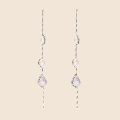 Lady Grey threaded pearl earrings
