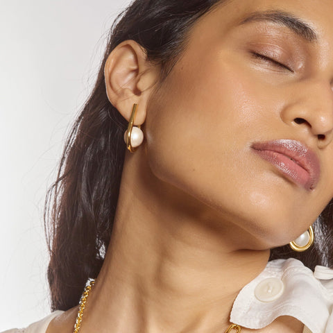 Lady Grey chaise earrings