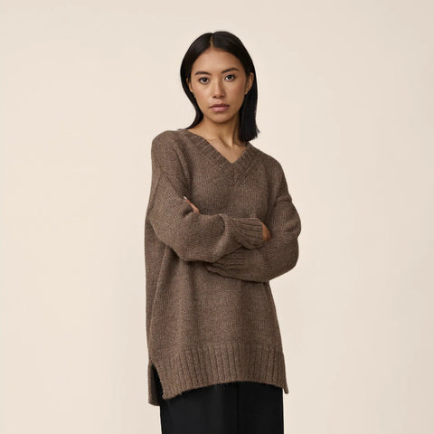 LAUDE the Label oversized V-neck sweater
